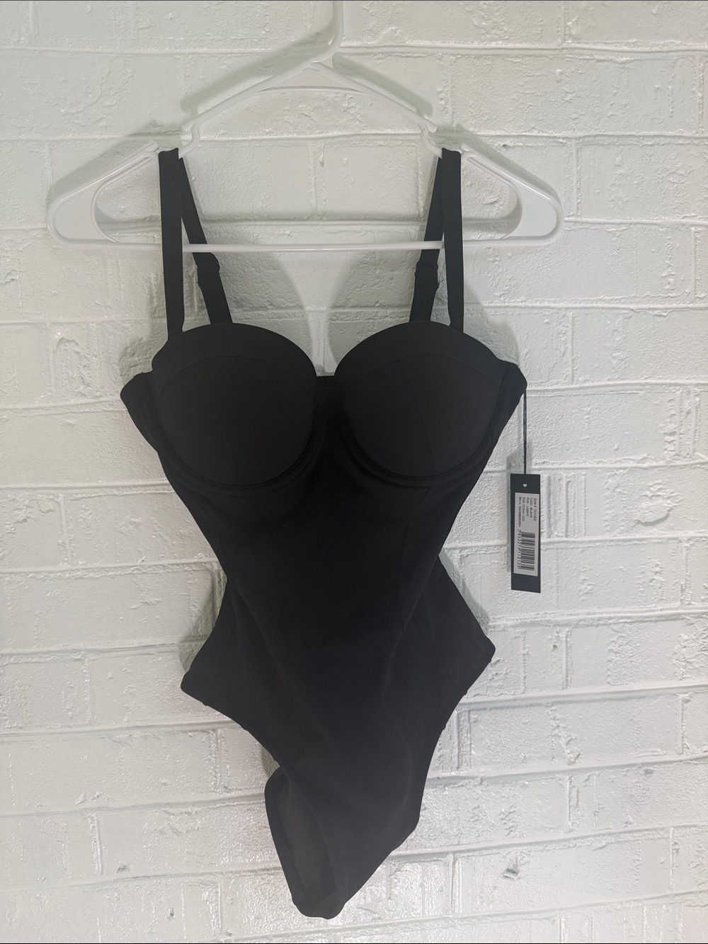 NWT $175 TA3 XS SHORT TORSO D/DD CUP LUSHY STYLE